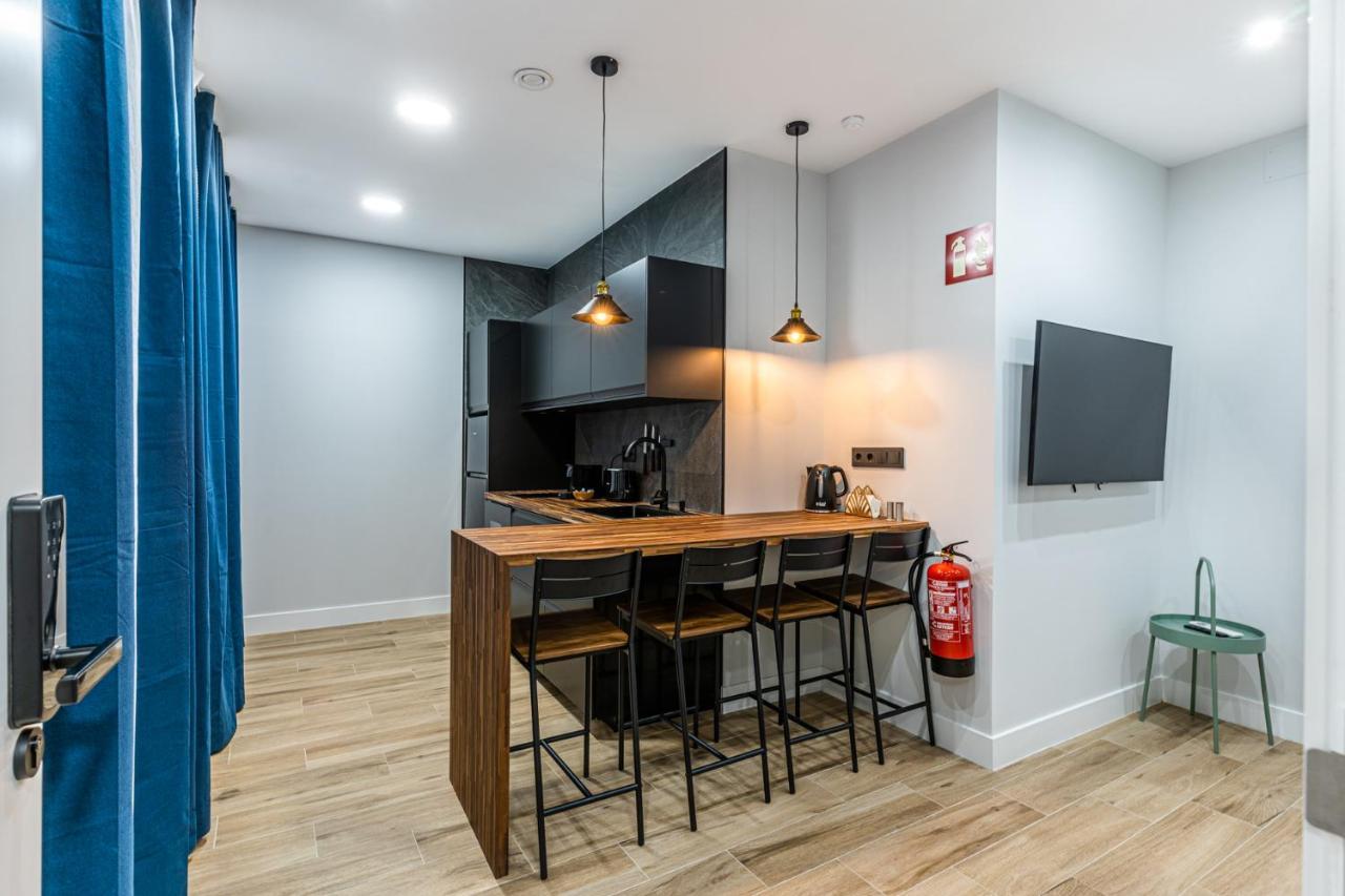 Vr Latina Apartments — Photos 3